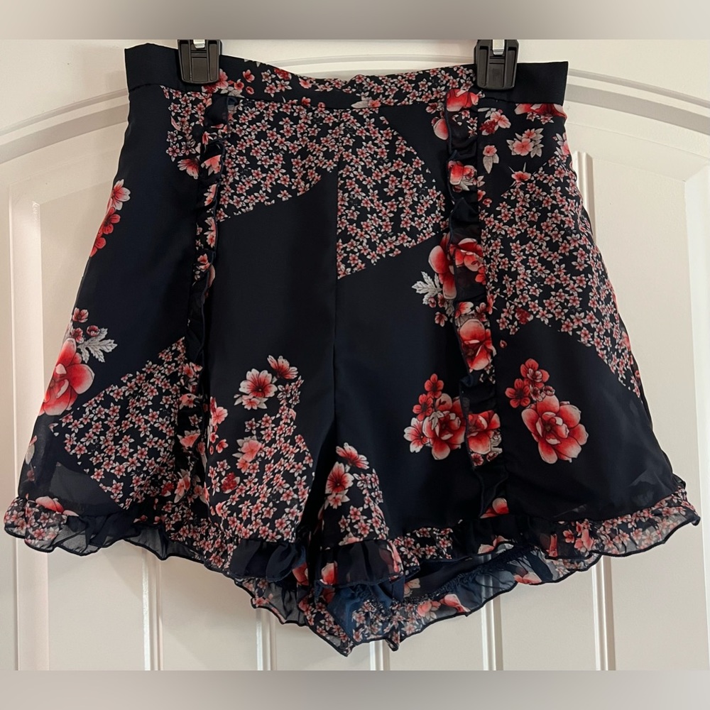 NWT The Fifth Label East Short in Navy Patchwork - Picture 5 of 15